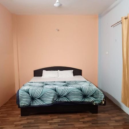 Shri Niwas Homestay Ayodhya Eksteriør bilde