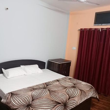 Shri Niwas Homestay Ayodhya Eksteriør bilde