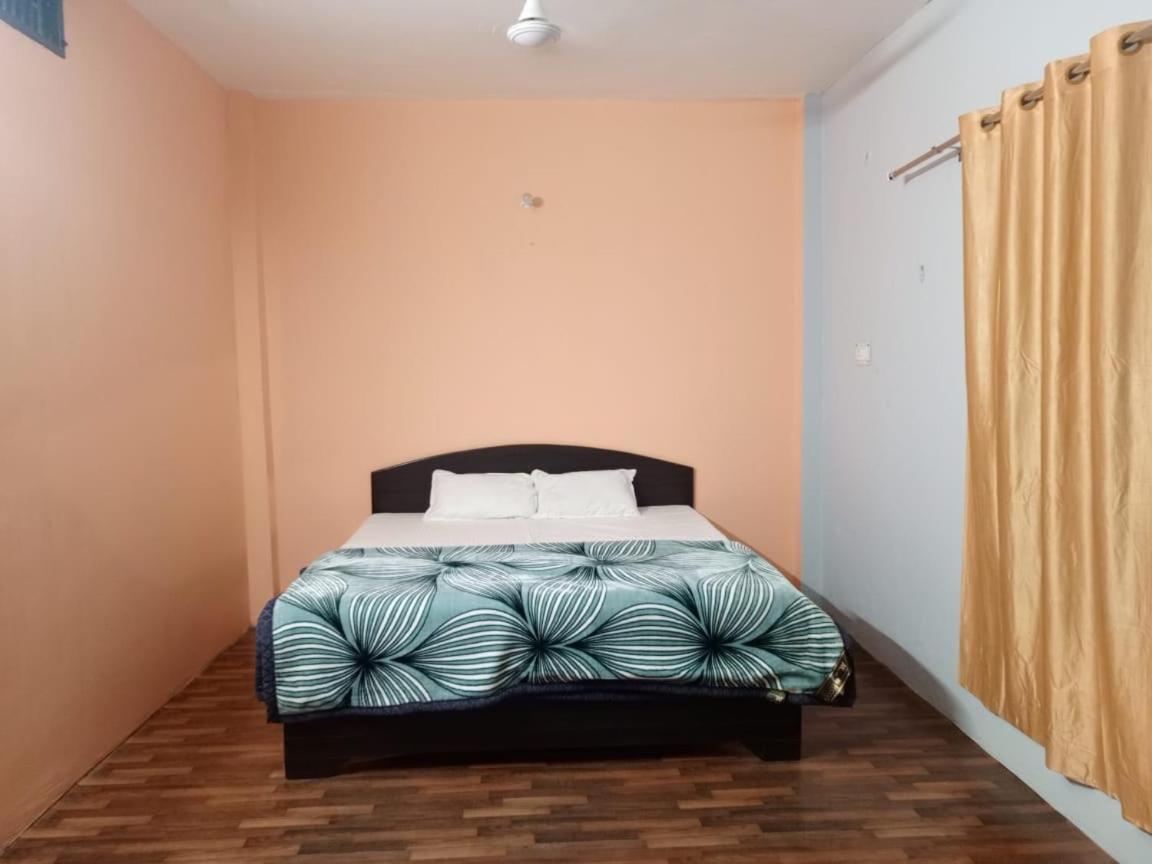 Shri Niwas Homestay Ayodhya Eksteriør bilde